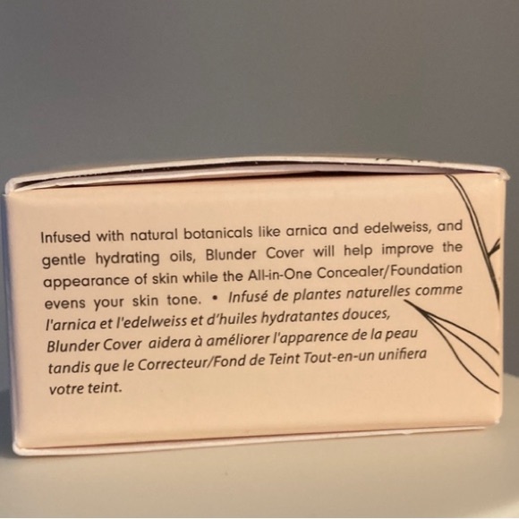 Monika Blunder Beauty Blunder Cover BRAND NEW/Sealed in DREI 3 Light/Medium - Picture 7 of 12